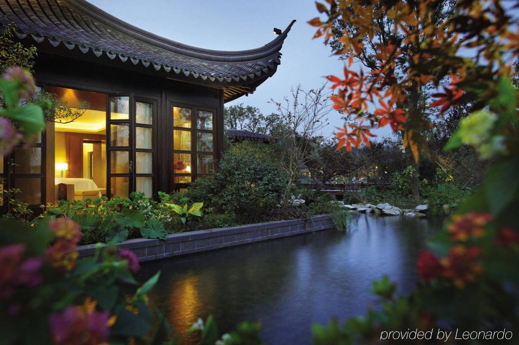 Фото Four Seasons Hotel Hangzhou at West Lake