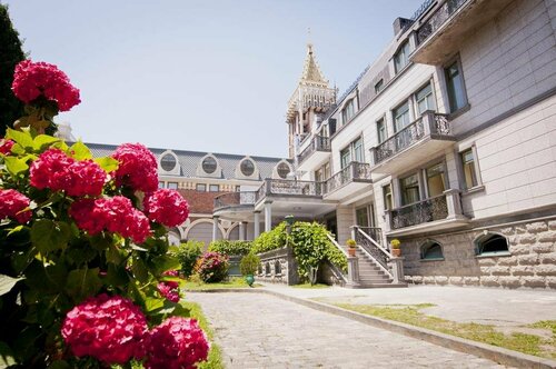 Гостиница O. Galogre в Батуми