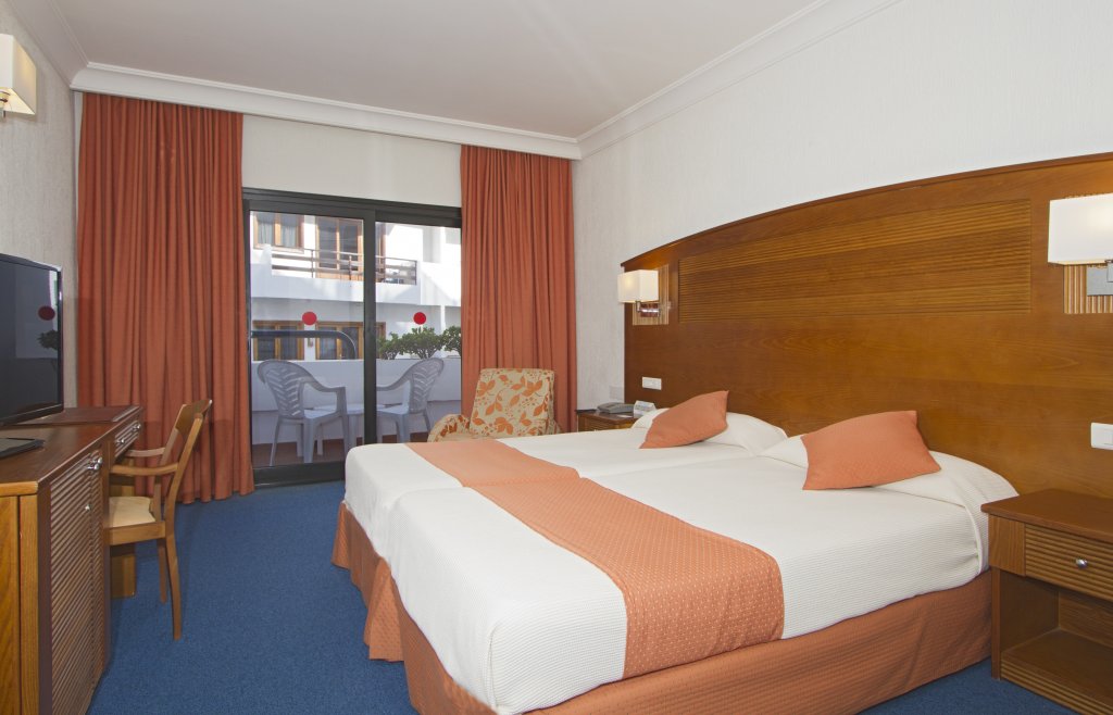 Фото Lancelot Hotel