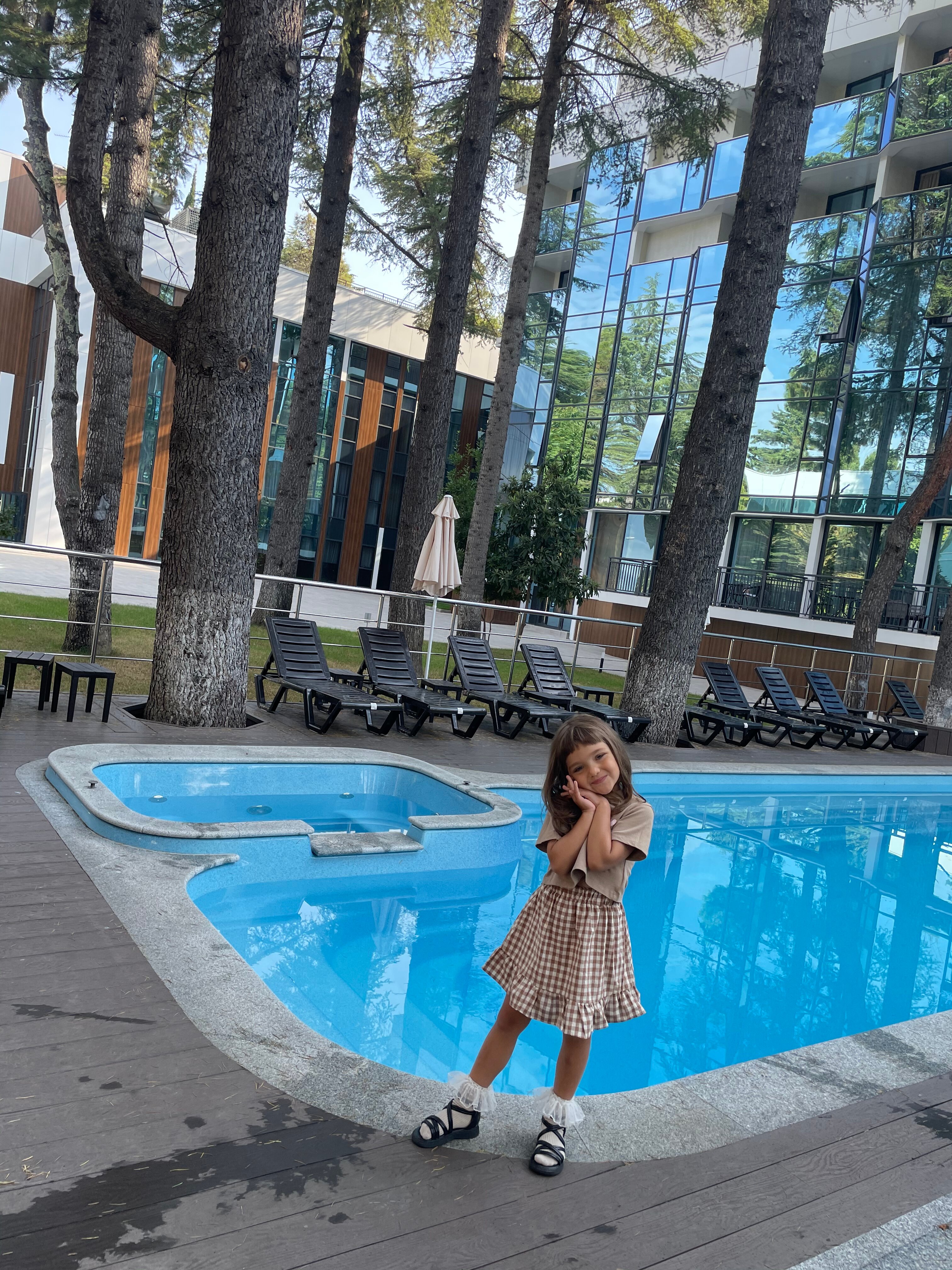 Фото Mirror Family