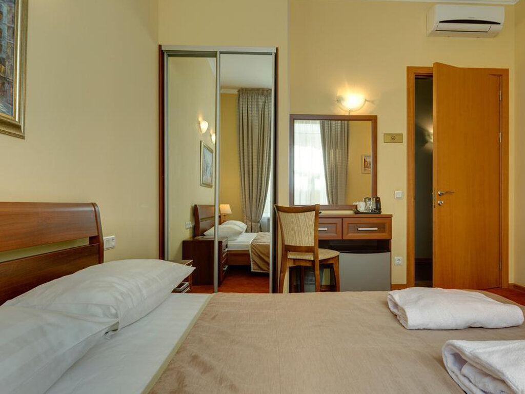 Фото Solo Исаакиевская площадь