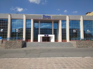 Estai Palace of Culture (Konstıtýtsıa alańy, 1), casa de la cultura