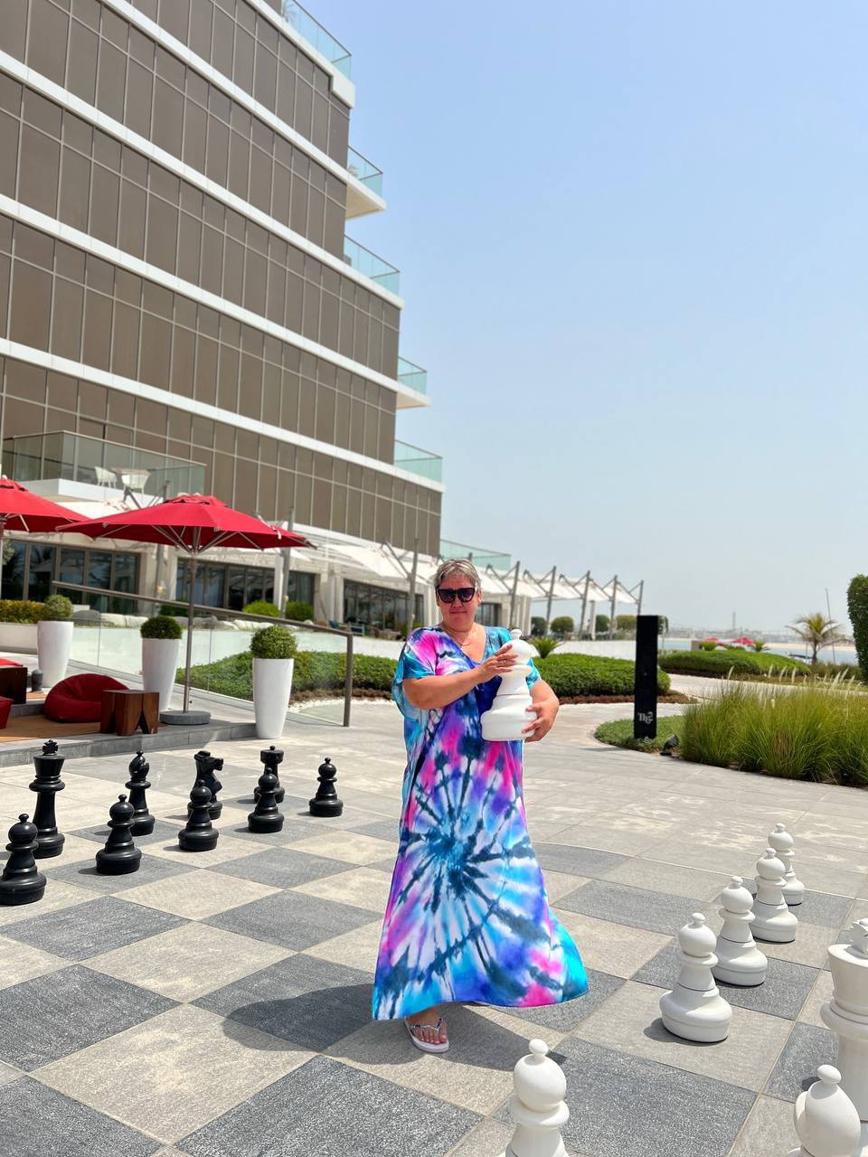 Фото Th8 Palm Dubai Beach Resort by IHG Dubai