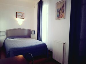 Résidence De Bruxelles (Paris, 10e Arrondissement, bulvar de la Shapel, 88), hotel