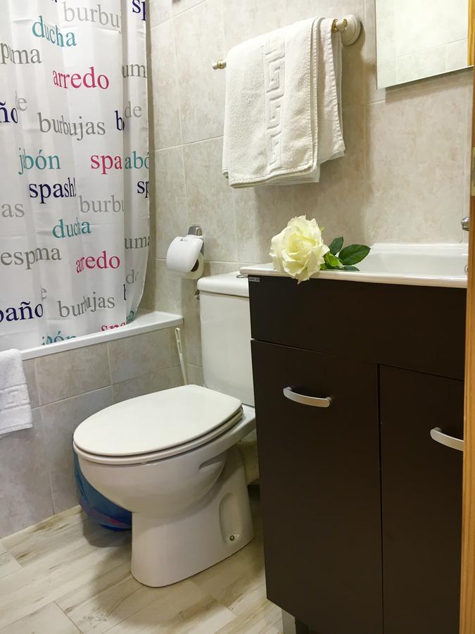 Фото Hostal Cuatro Canos