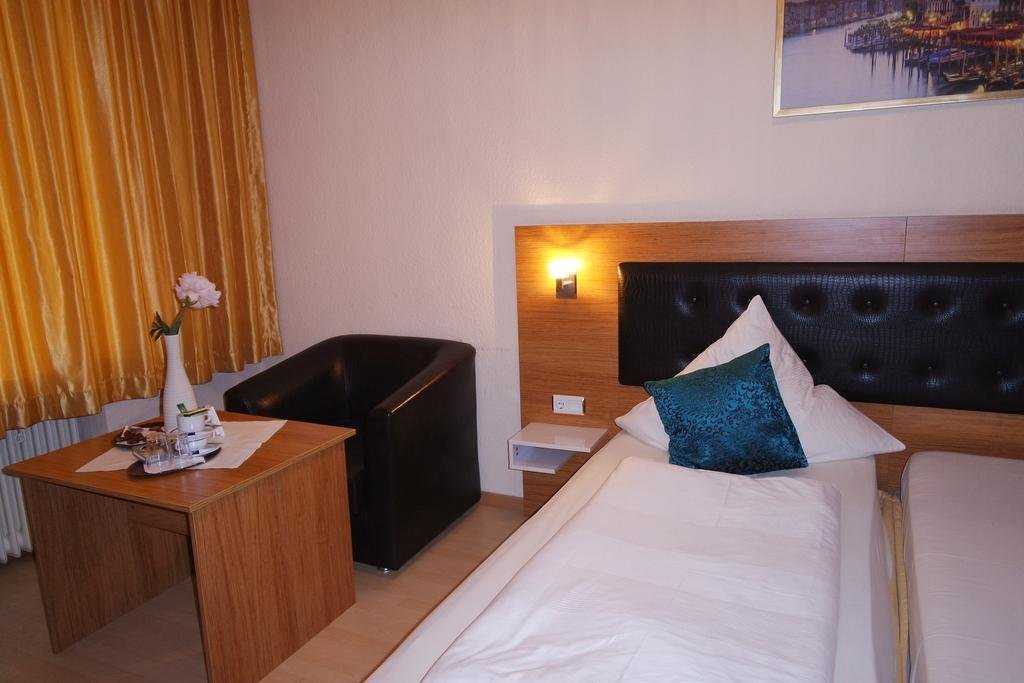 Фото Hotel Drei Kronen - Superior