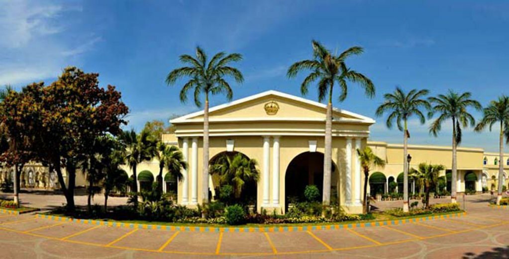 Фото отеля 1