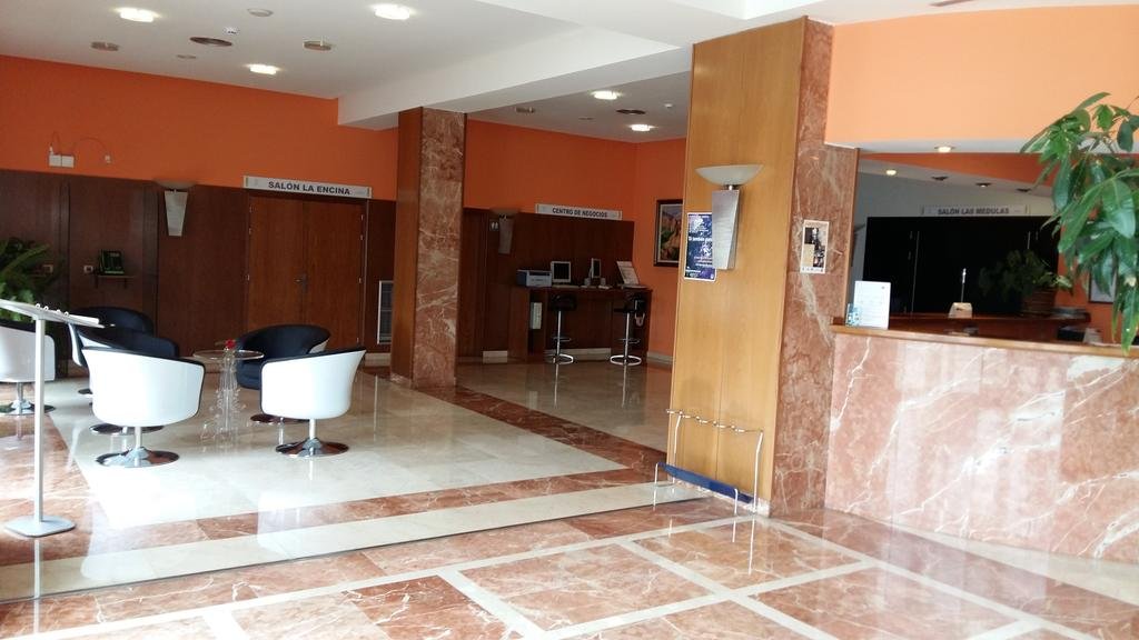 Фото Hotel Ponferrada Plaza