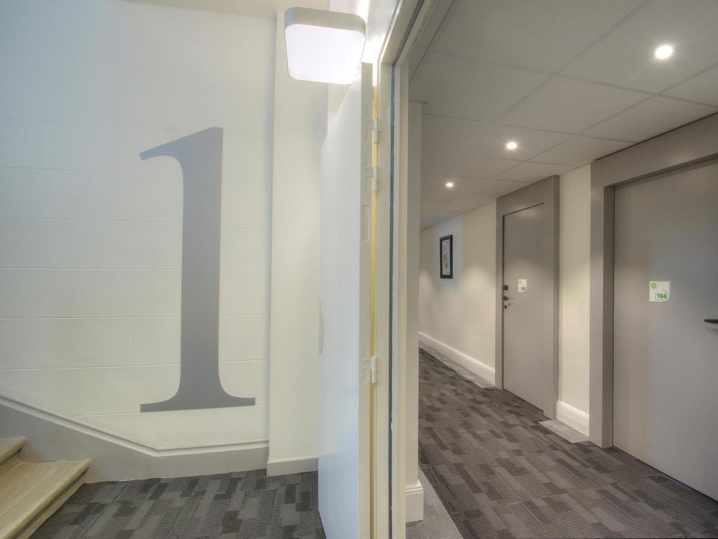 Фото Campanile Annecy Centre - Gare