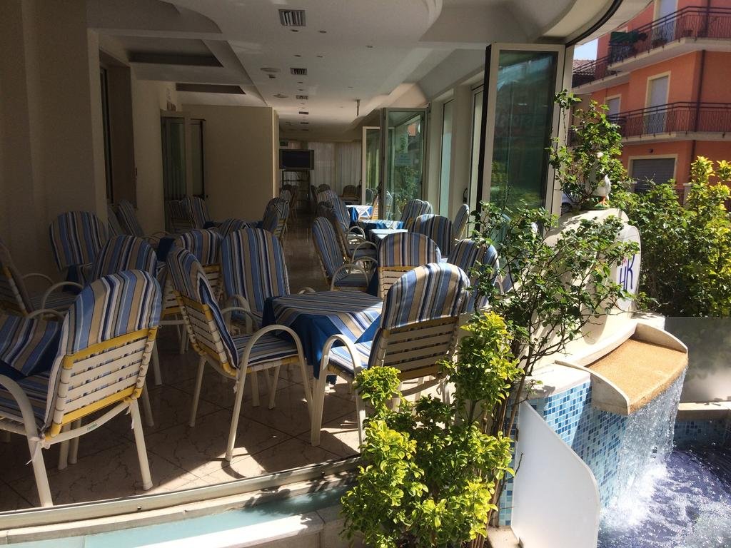 Фото Hotel Royal