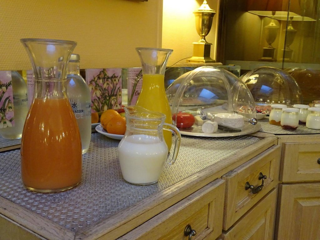 Фото Hôtel Dandy