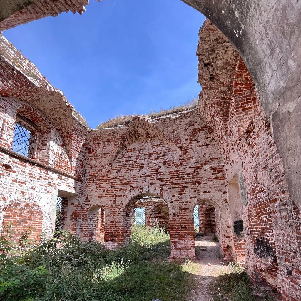 Orthodox church Tserkov Vozneseniya Gospodnya V Karadulyakh, Republic of Tatarstan, photo