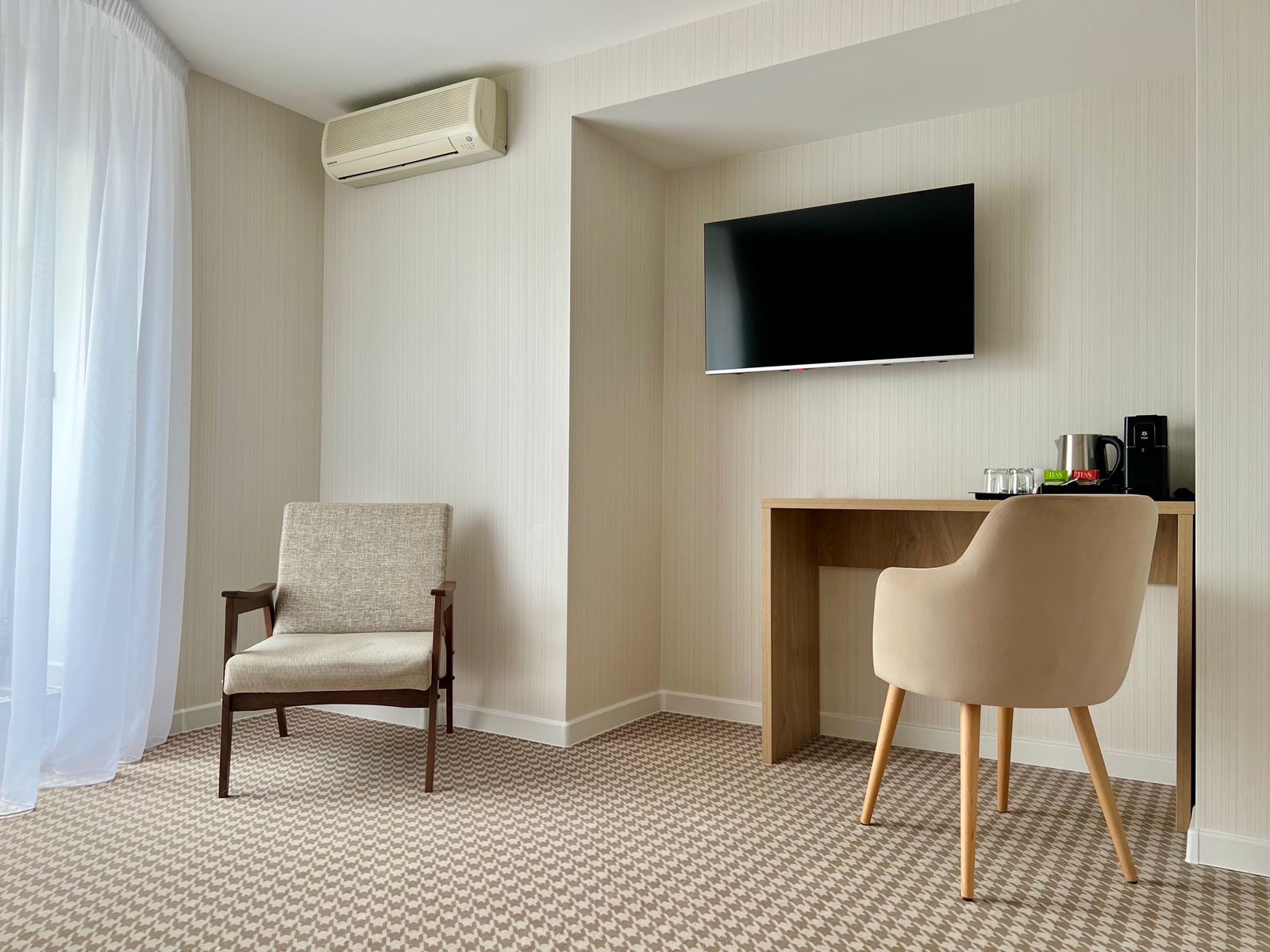 Фото Apri Hotel Perm City Center