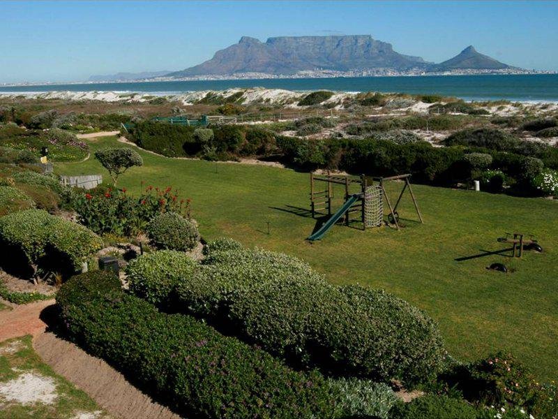 Фото Dolphin Beach Hotel