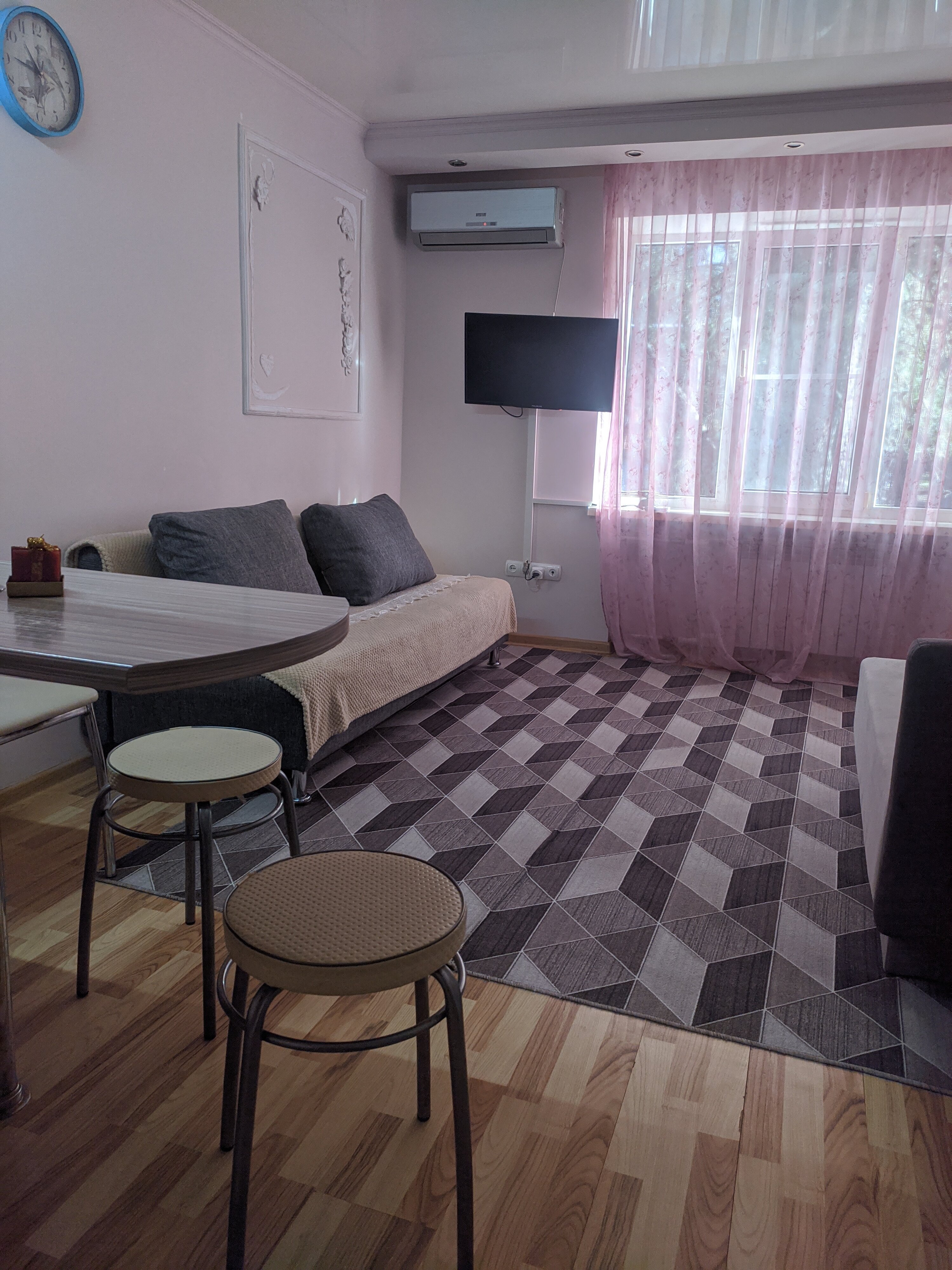 Фото Меблированные Комнаты Студия для Бюджетного Отдыха