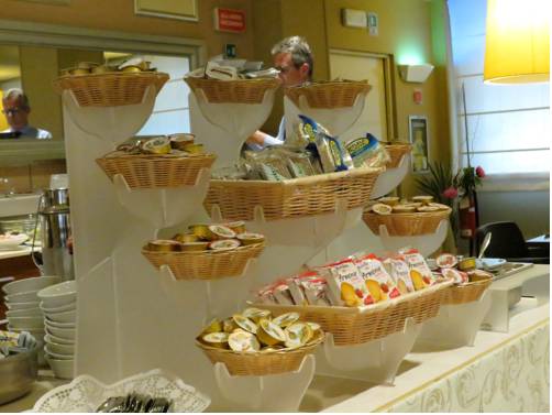 Фото Hotel Saint John