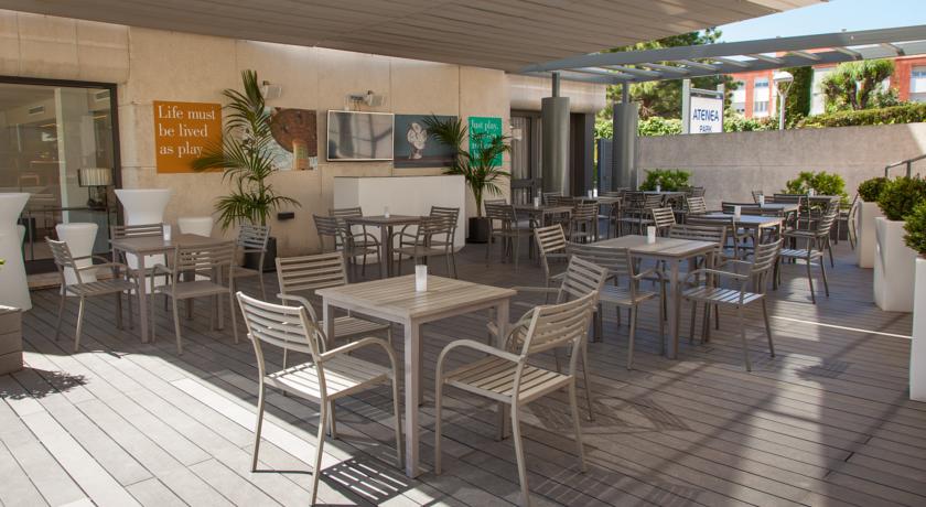 Фото Atenea Park Suites Apartaments