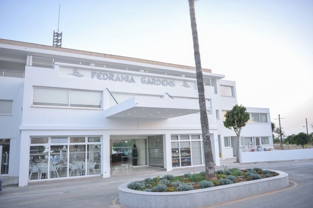 Фото Отель Fedrania Gardens