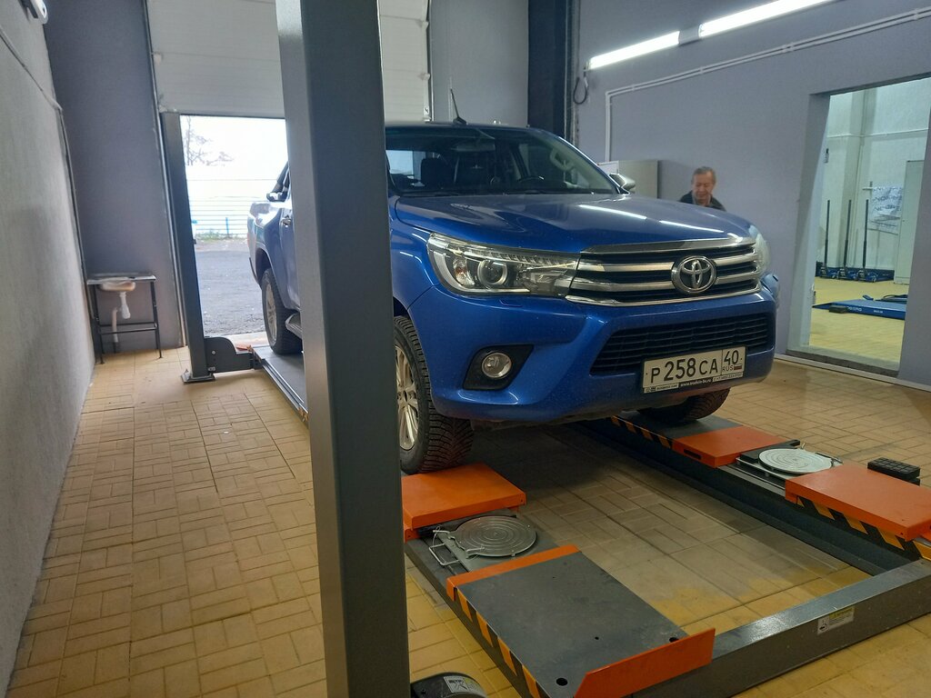 ورشة لتصليح السيارات Technical center and point ، ، صورة