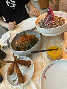 Somewhere (Dubai Mall, Downtown Dubai, Dubai), restaurant