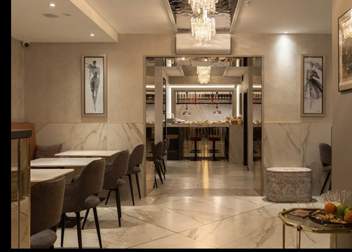 Фото Марипоса