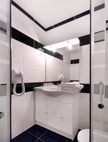 Фото Luxelthe Hotel