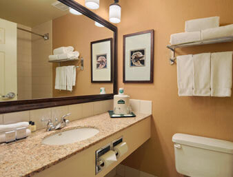 Фото Wingate by Wyndham Edmonton West