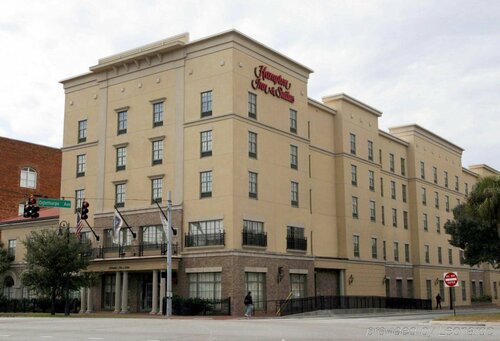 Гостиница Hampton Inn & x26; Suites Savannah Historic District в Саванне