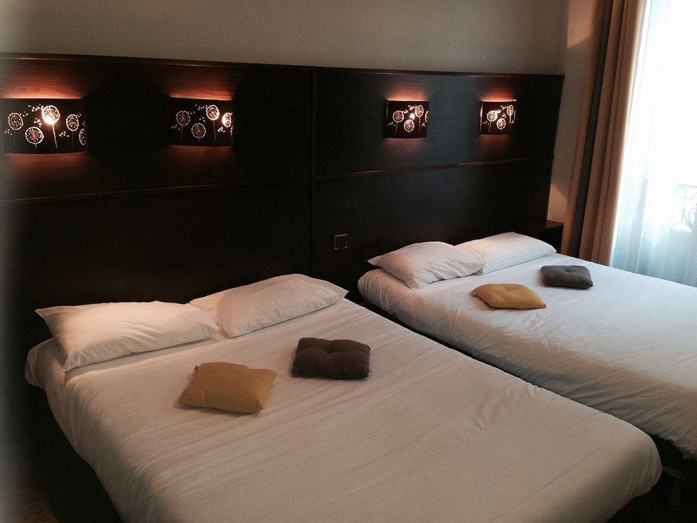 Фото Отель Ambassadeurs