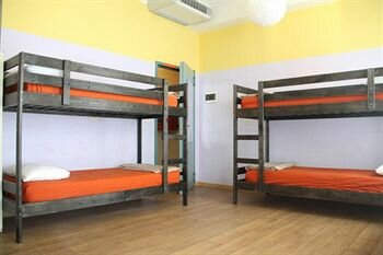 Гостиница Jammin' Rimini Party Hostel в Римини