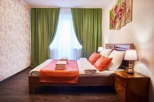 Пять Звёзд на улице Бориса Ручьева 12
