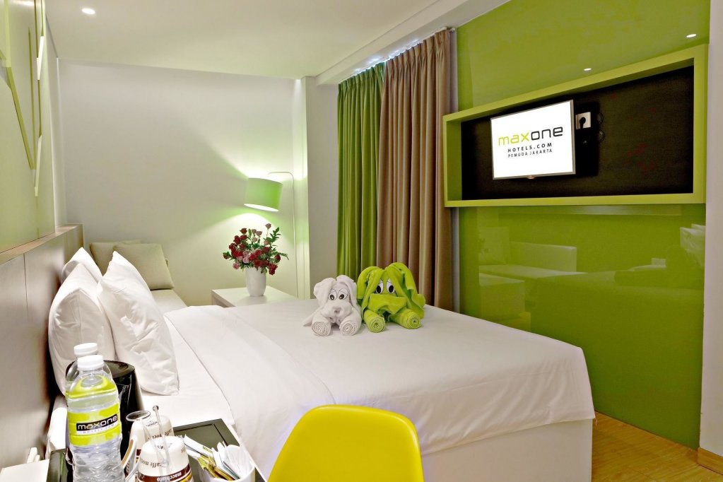 Фото MaxOne Hotels at Pemuda