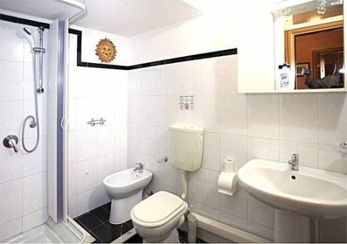 Фото A Roma San Pietro Best Bed & Breakfast