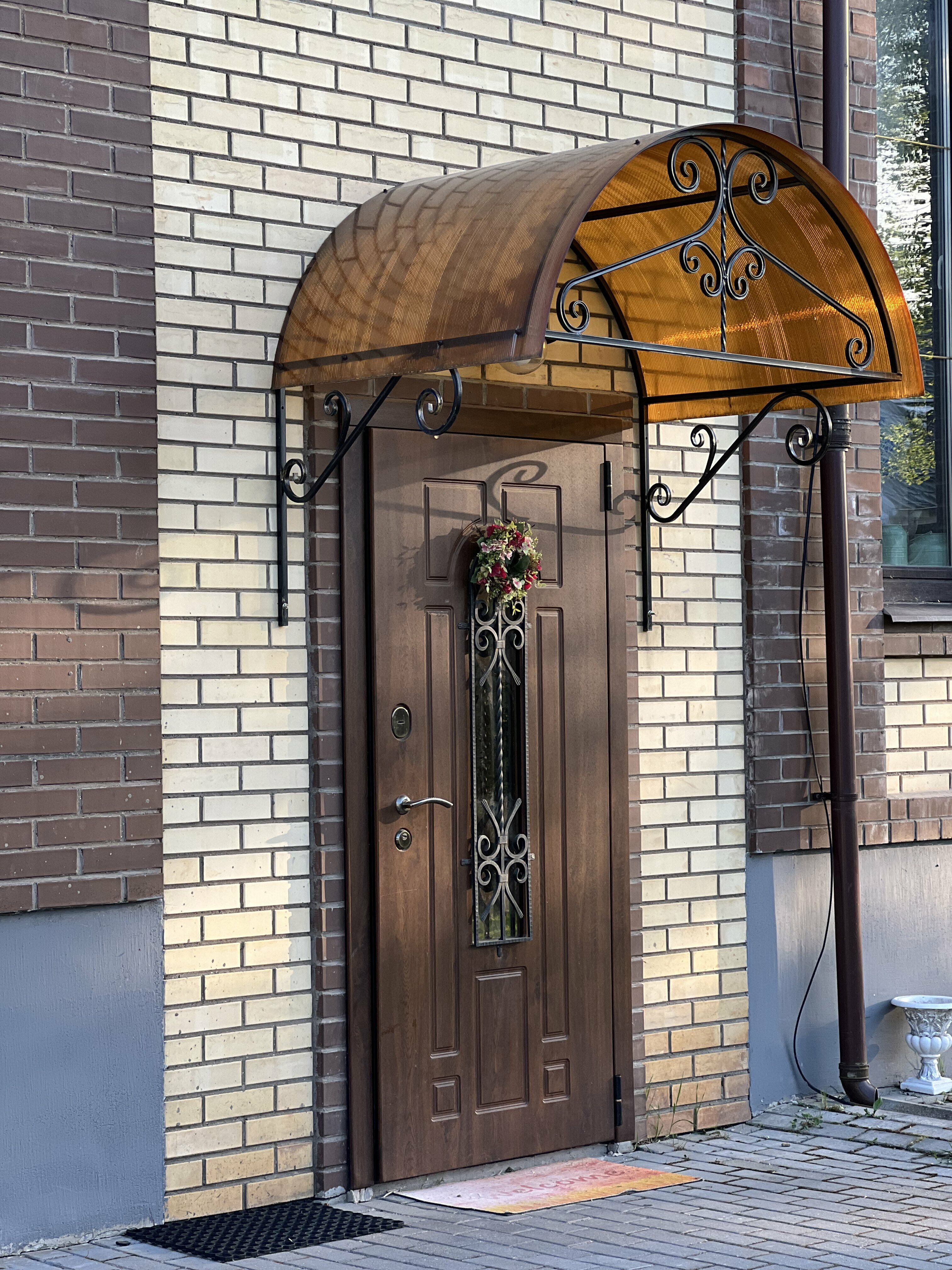 Фото Four Lions House