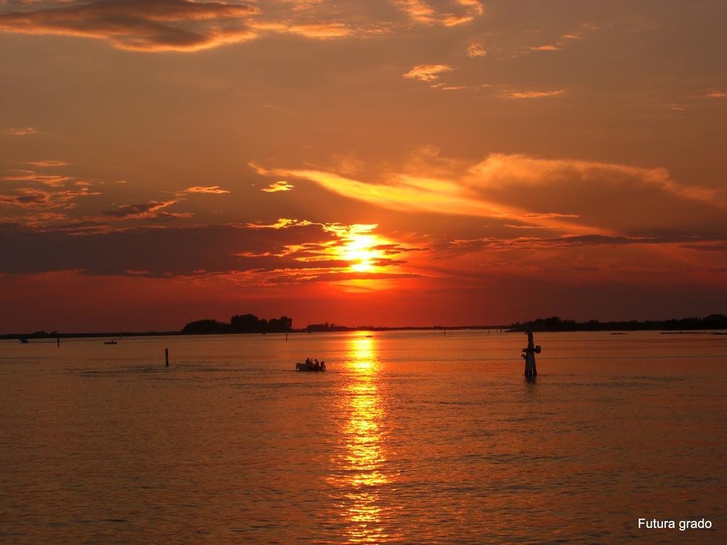 Фото Aparthotel Capitol