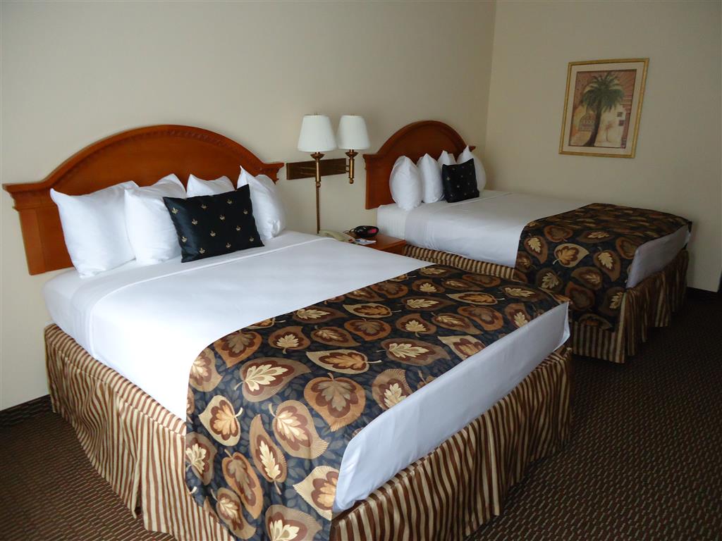 Фото Best Western Magnolia Inn and Suites