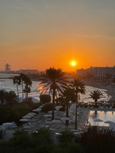 Внешний вид отеля Отель Nissi Beach Resort в Айя-Напе (город), фото 4