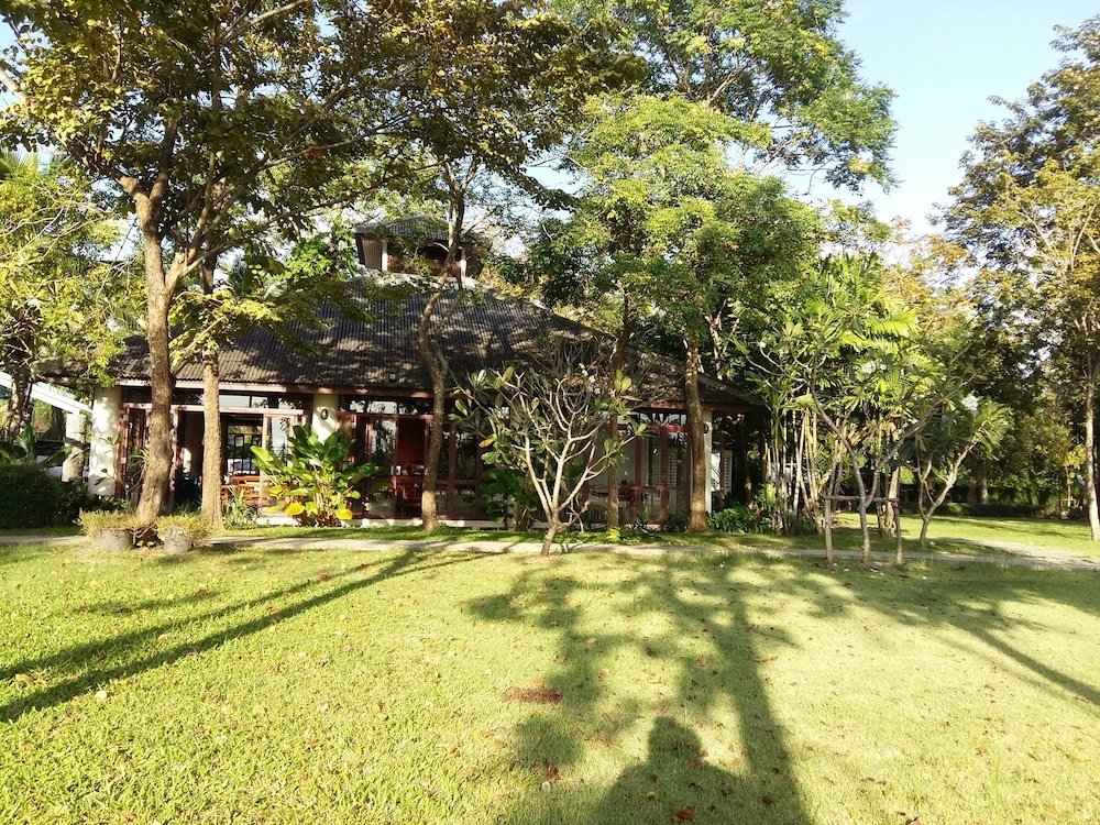 Фото Baan Tai Had Resort and Water Sports