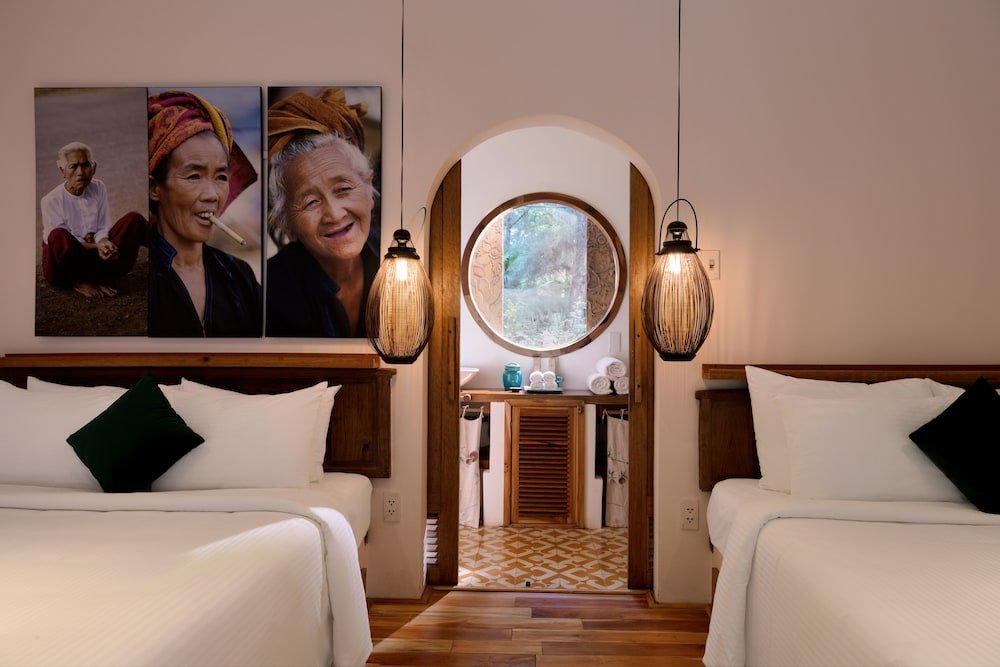 Фото Aira Boutique Hoi An Hotel & Villa