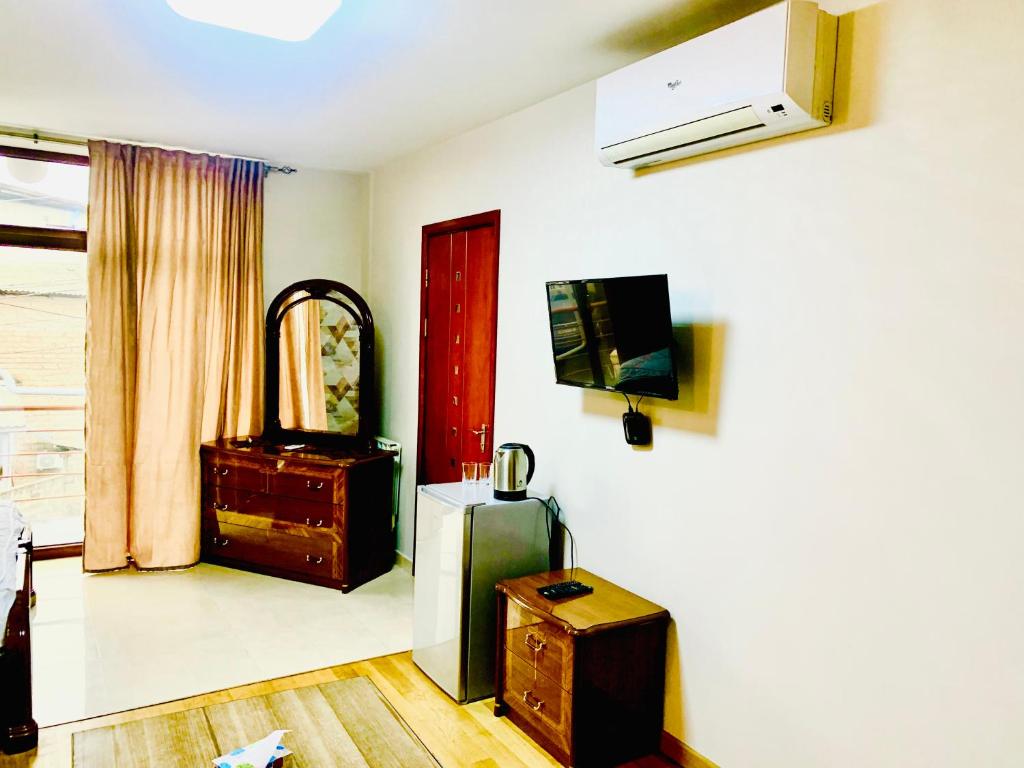 Фото Caribian Hotel Yerevan