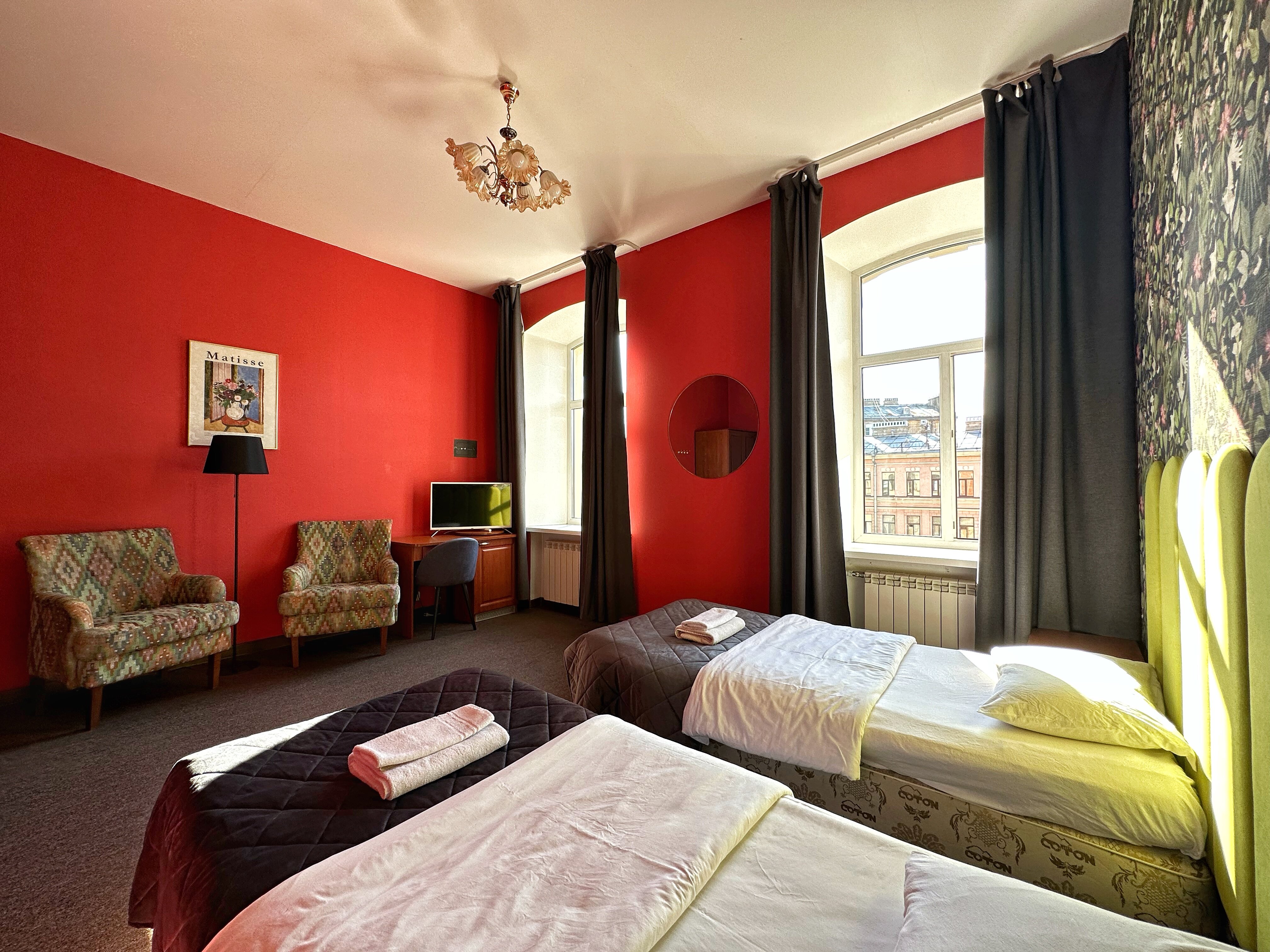 Фото Laika на Грибоедова