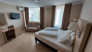 Inal Bay Villa Alla (Krasnodar Territory, Tuapsinskiy District, Village of Bzhid, Morskaya Street), hotel