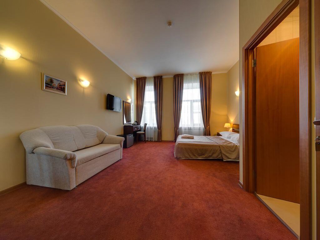 Фото Solo Исаакиевская площадь