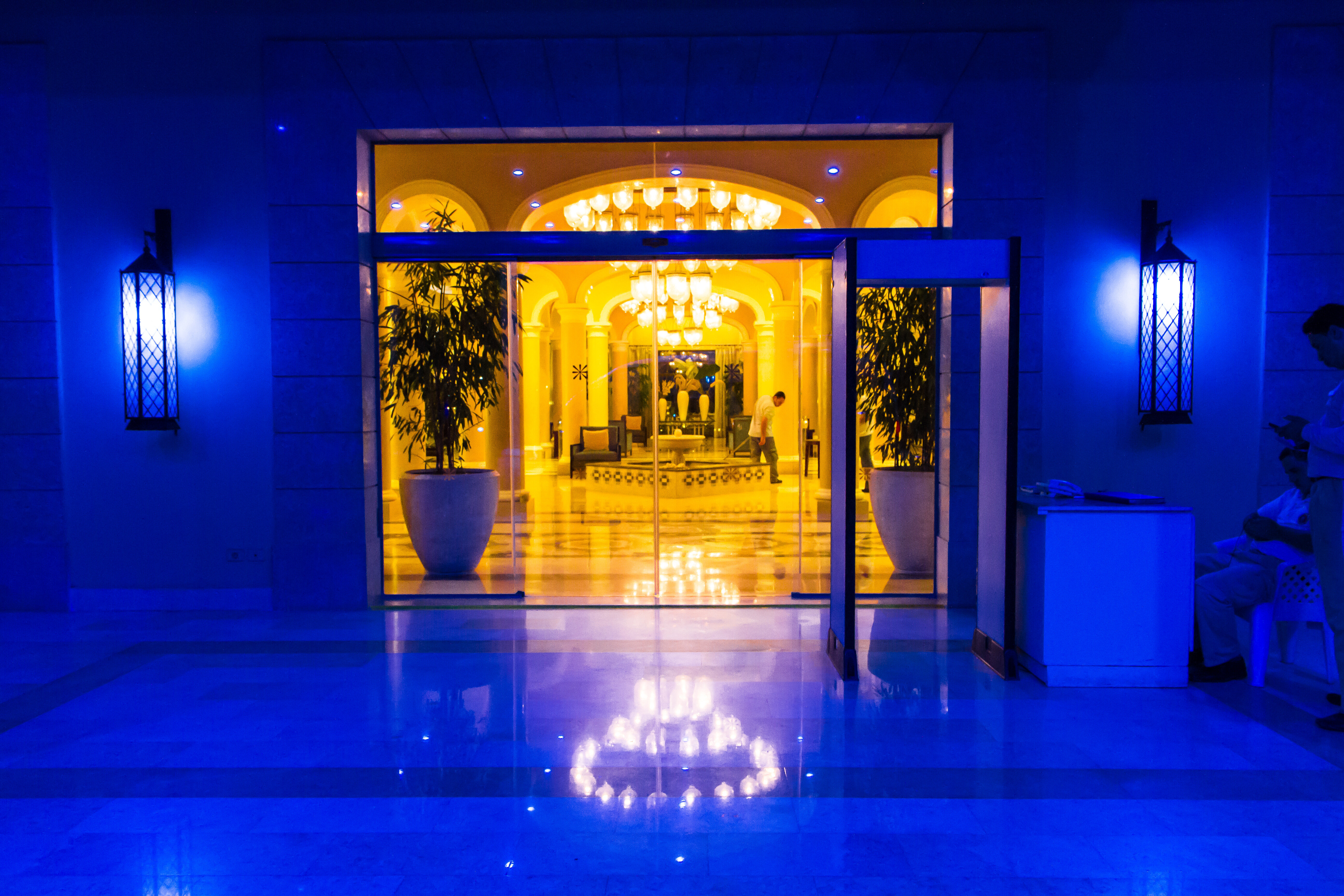 Фото отеля 2