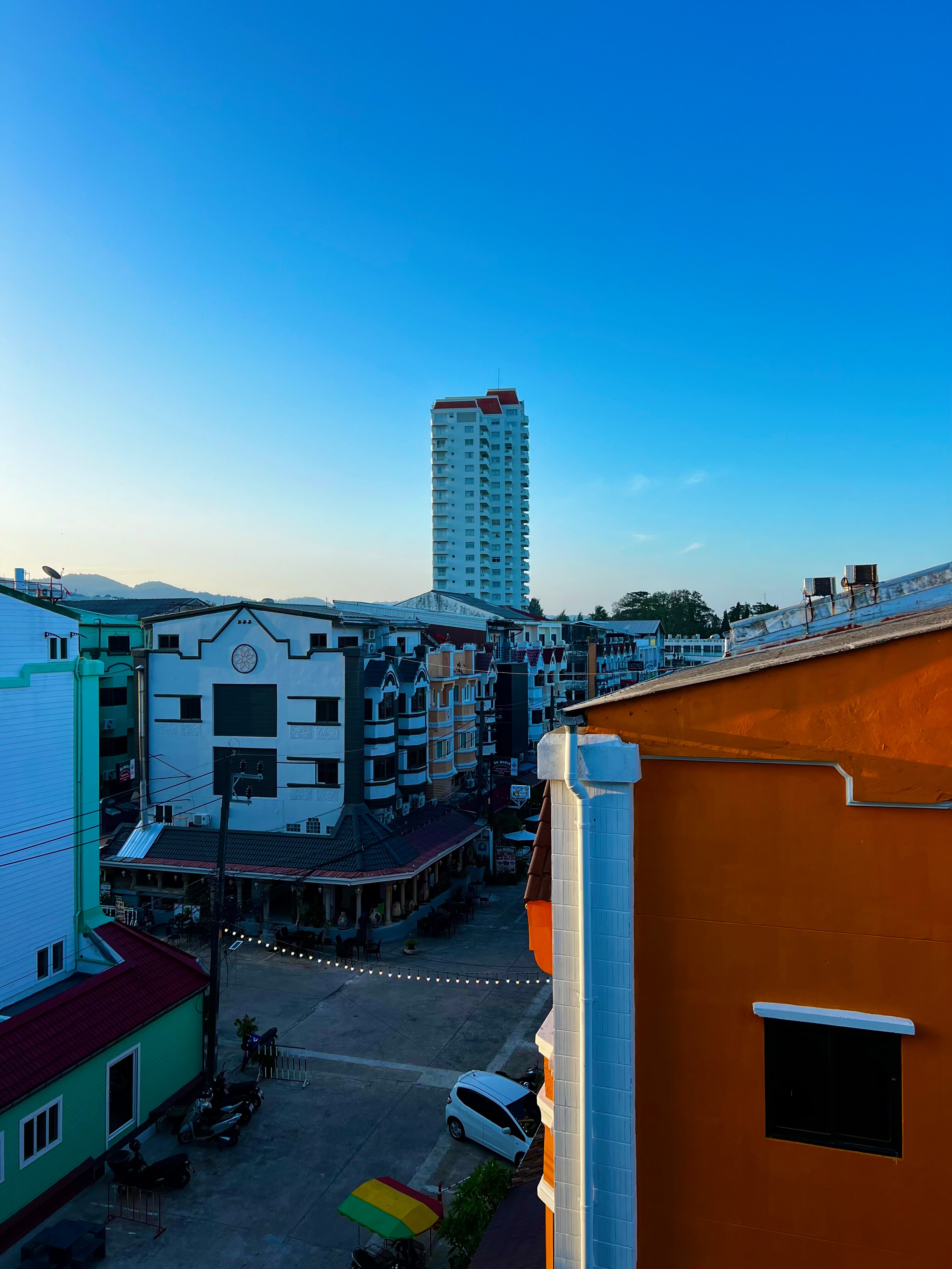 Фото JonoX Phuket Karon Hotel