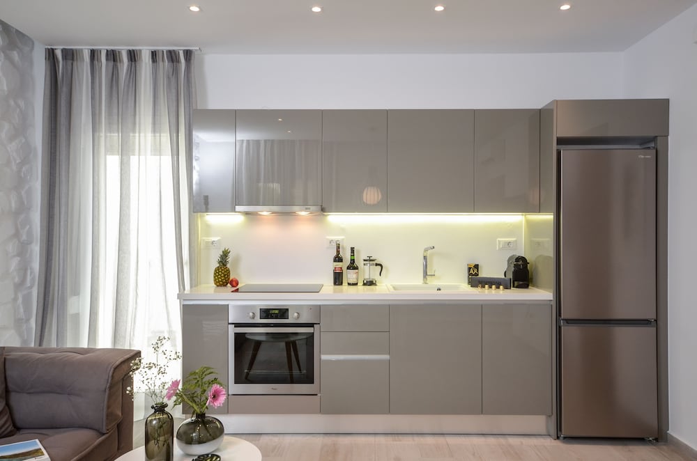 Фото Elegant Apartments