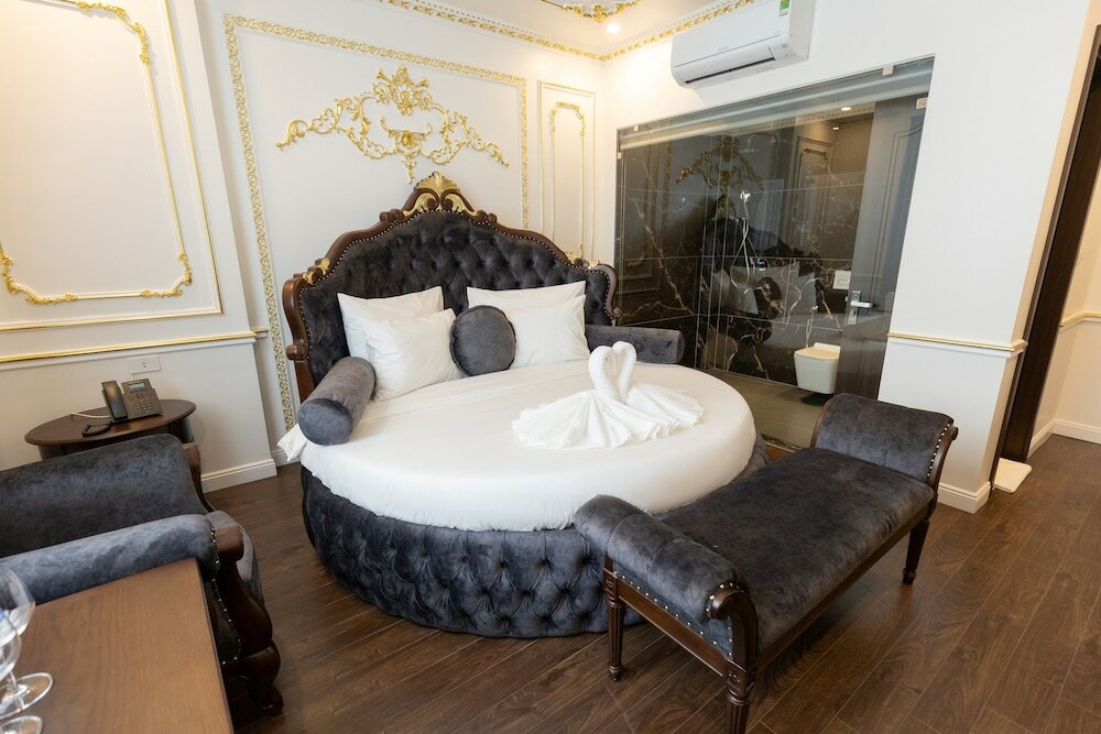 Фото Royal Duong Noi Hotel