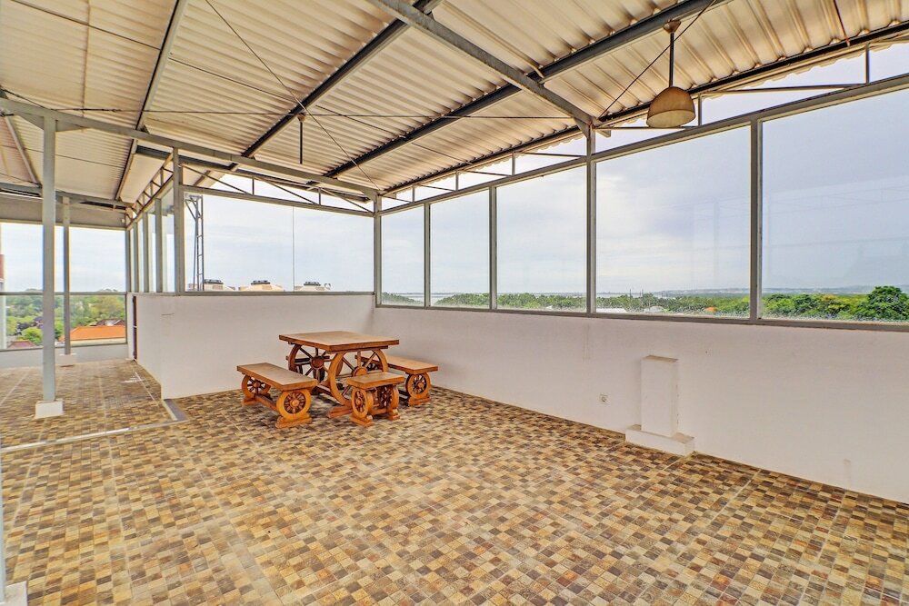 Фото Capital O 92039 Runways House