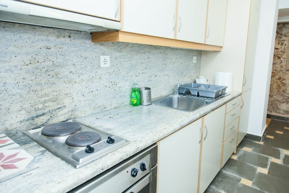 Фото Chic Charming Central Athens Apt