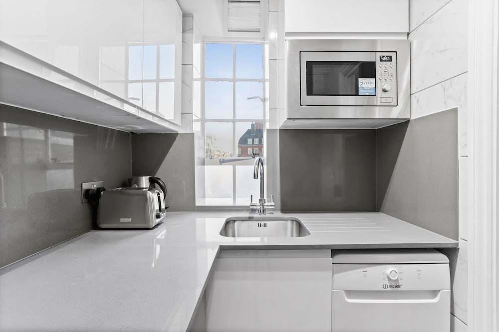 Фото Chelsea Cloisters by Capital